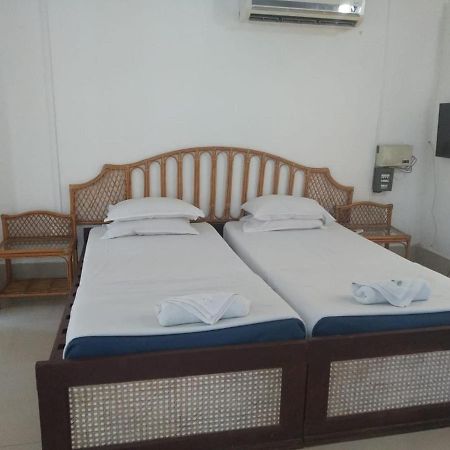 Kadmath Beach Resort Kadmath Island Экстерьер фото