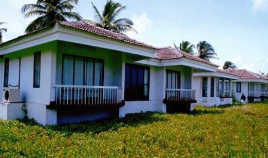 Kadmath Beach Resort Kadmath Island Экстерьер фото